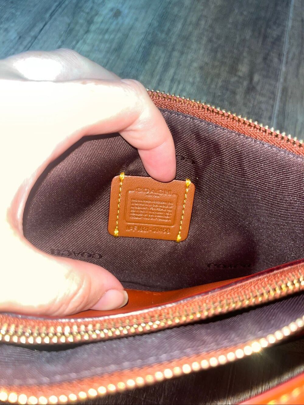 Coach Noa Beige Pop-Up Signature Messenger Bag Signature Canvas - Picture 9 of 9